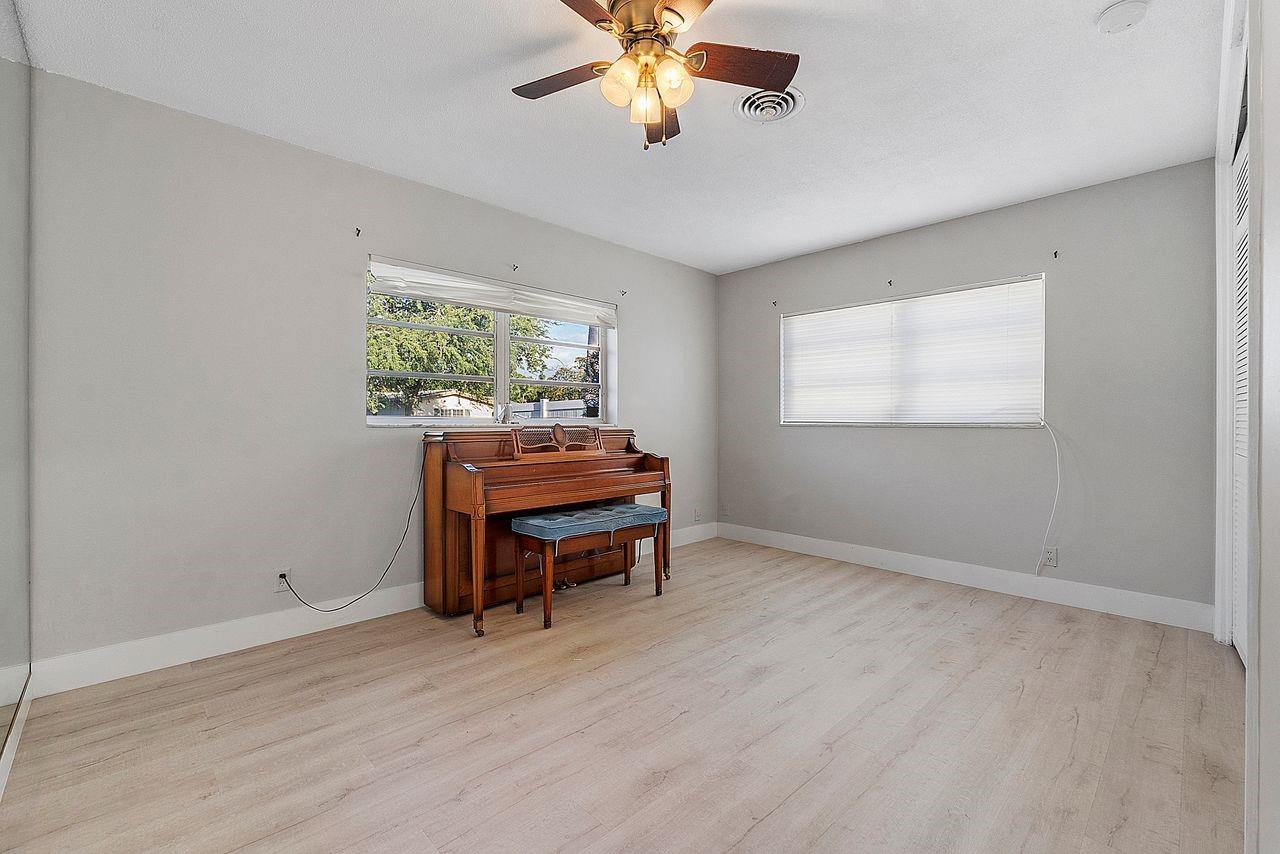 CORAL RIDGE ISLES - Residential