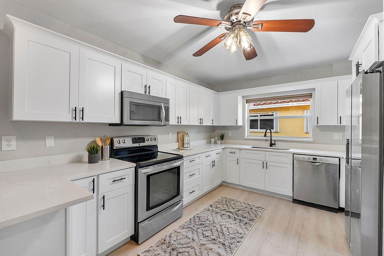 CORAL RIDGE ISLES - Residential