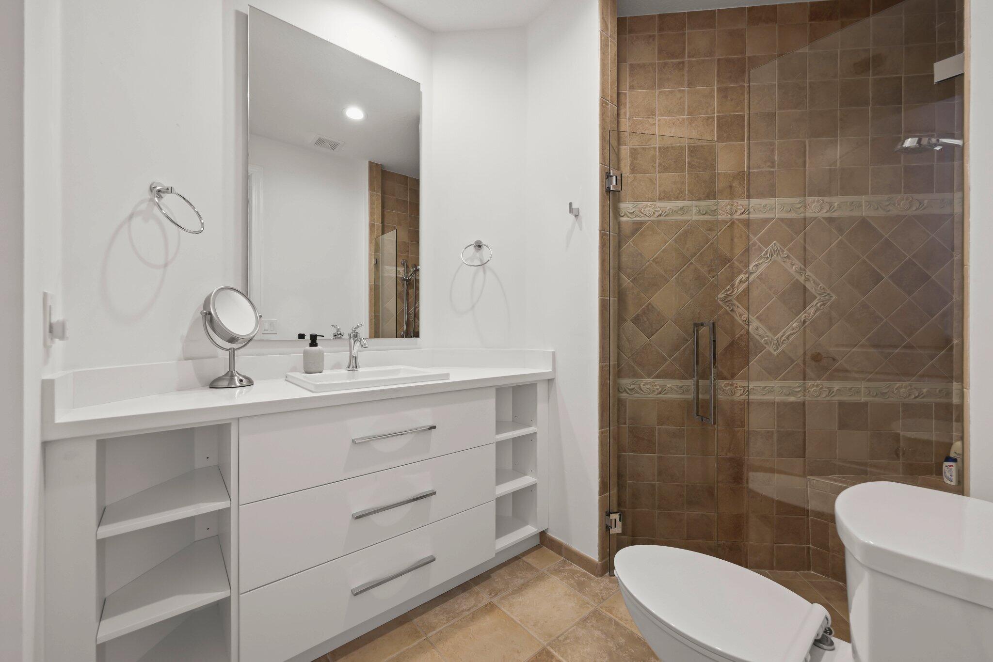 ISLAND IN THE GROVE/BOCA GROVE - Residential