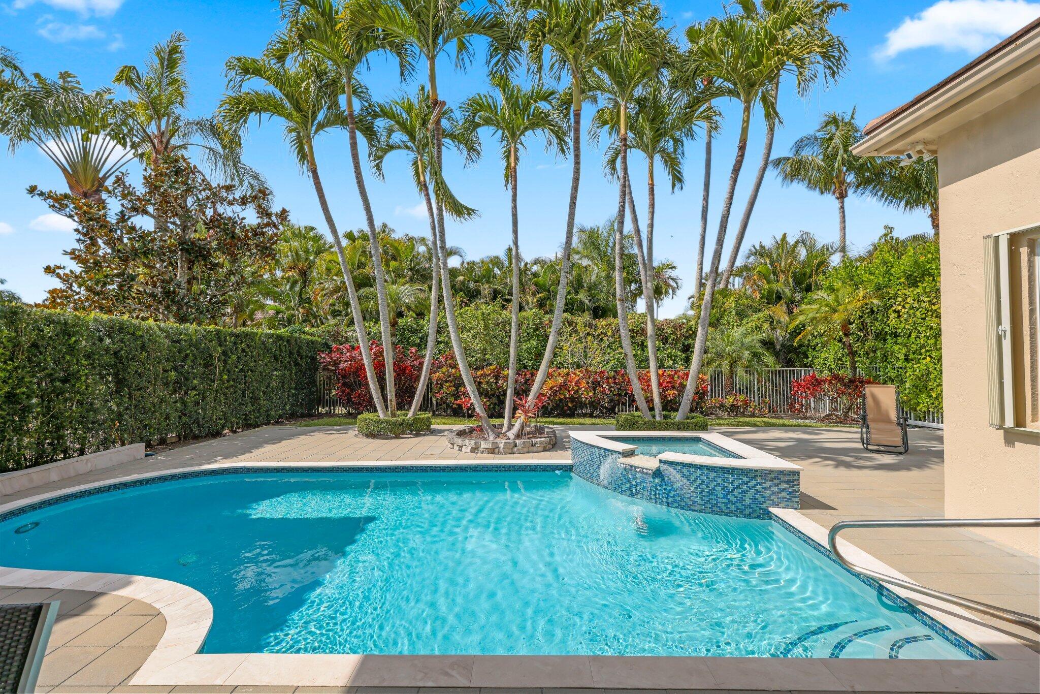 ISLAND IN THE GROVE/BOCA GROVE - Residential