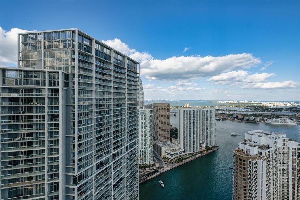 465 Brickell Ave 2706