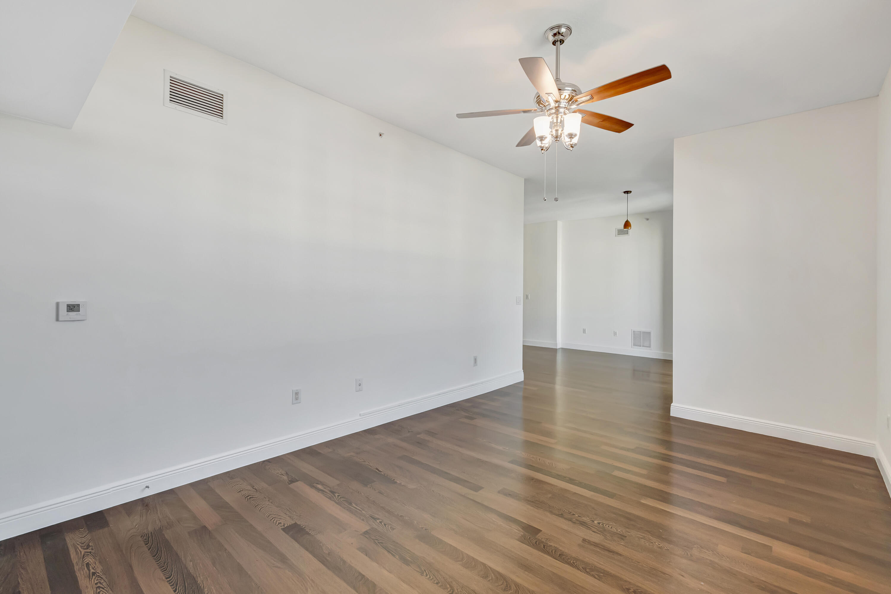 610 CLEMATIS CONDO - Residential