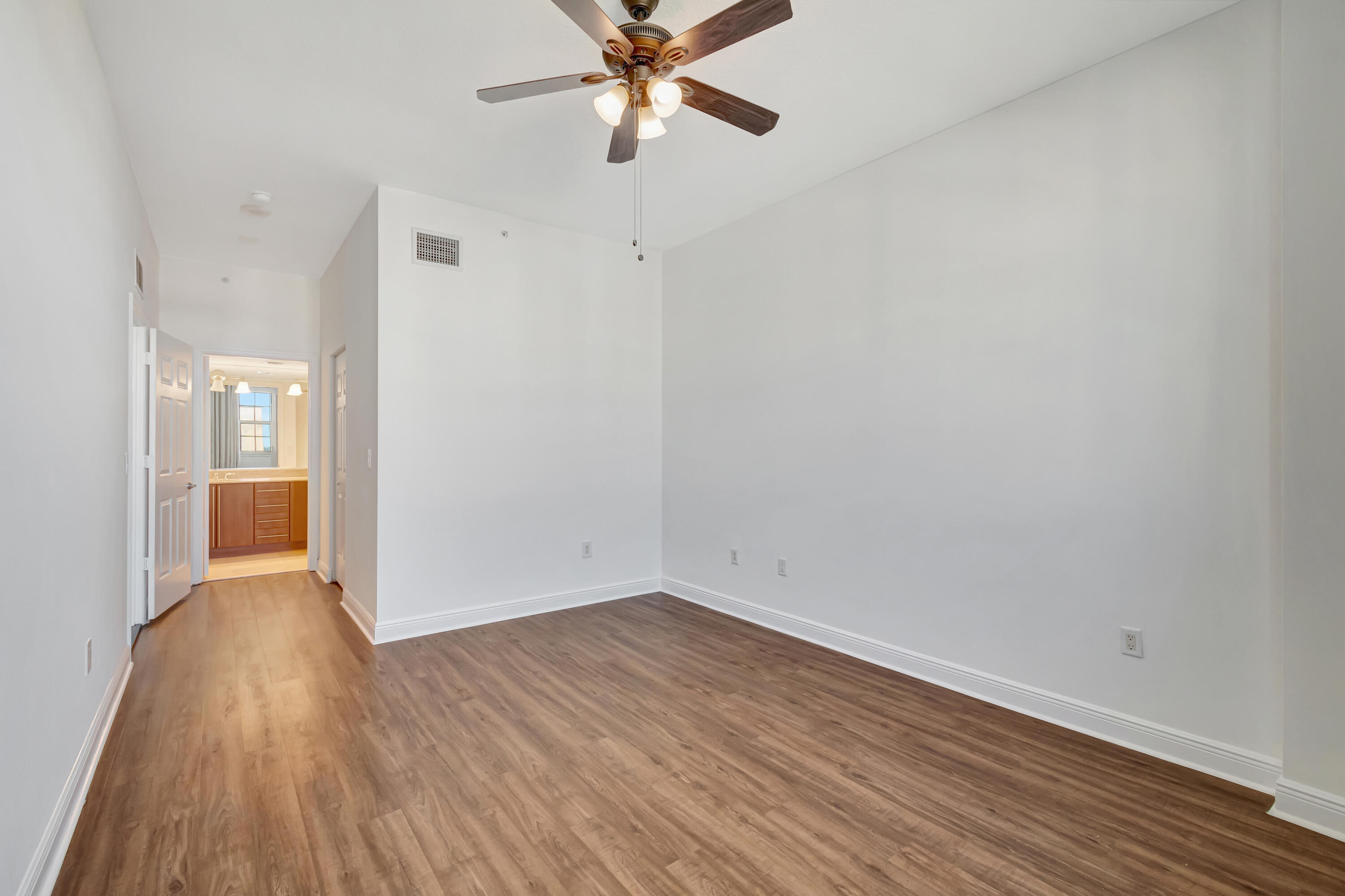 610 CLEMATIS CONDO - Residential