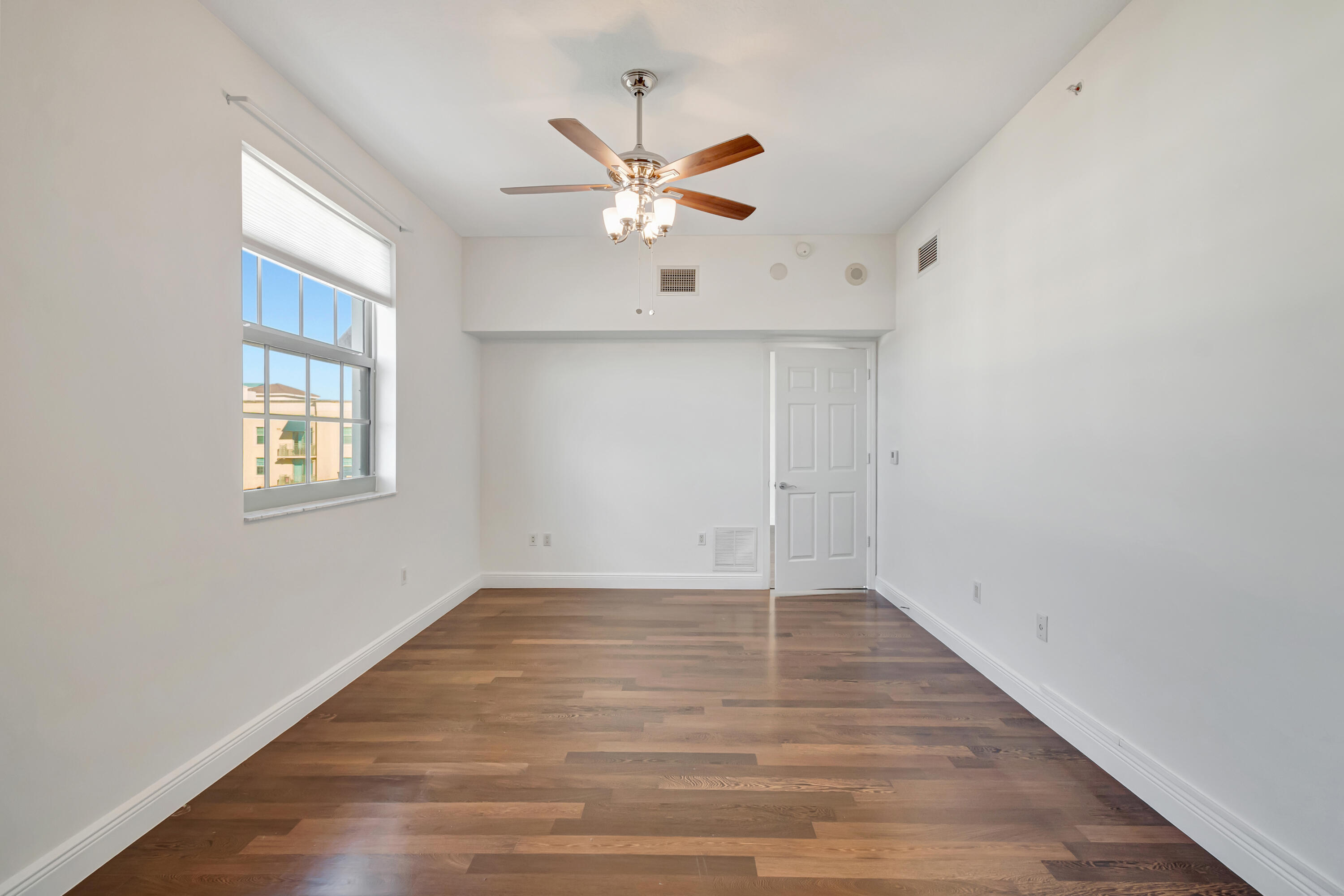 610 CLEMATIS CONDO - Residential