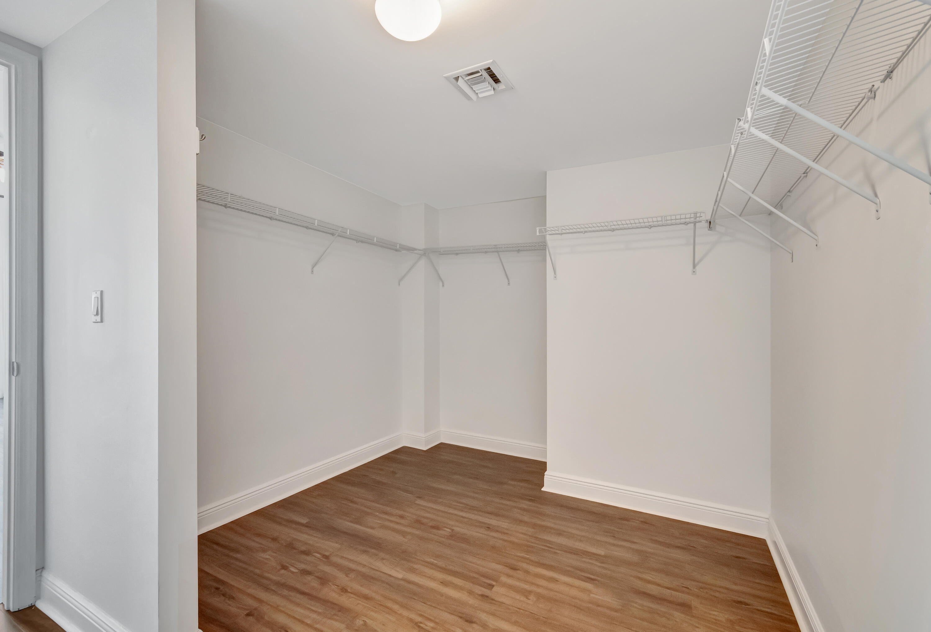 610 CLEMATIS CONDO - Residential