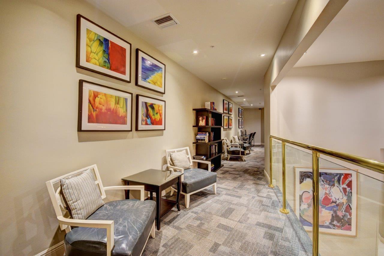 610 CLEMATIS CONDO - Residential