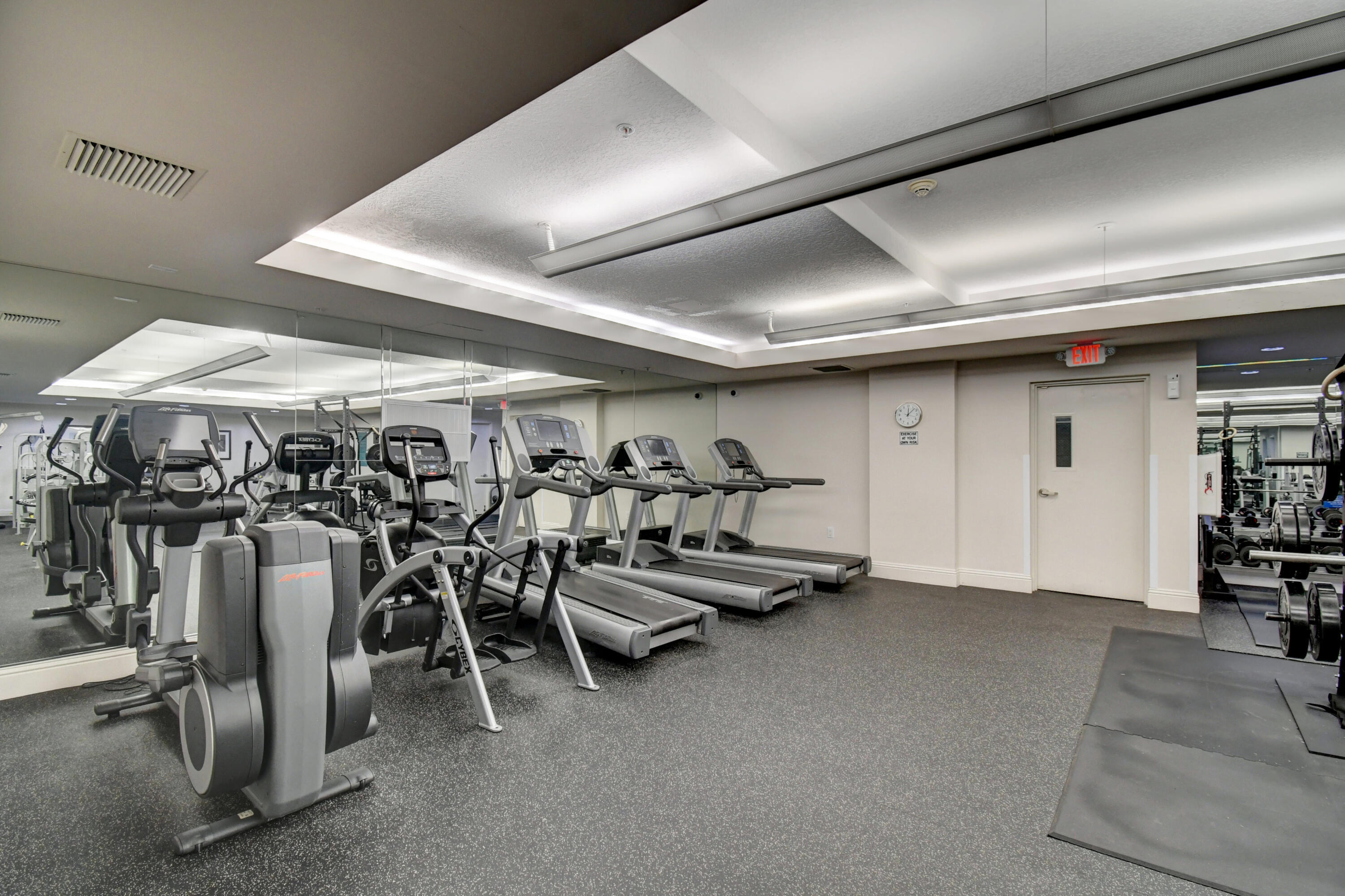 610 CLEMATIS CONDO - Residential