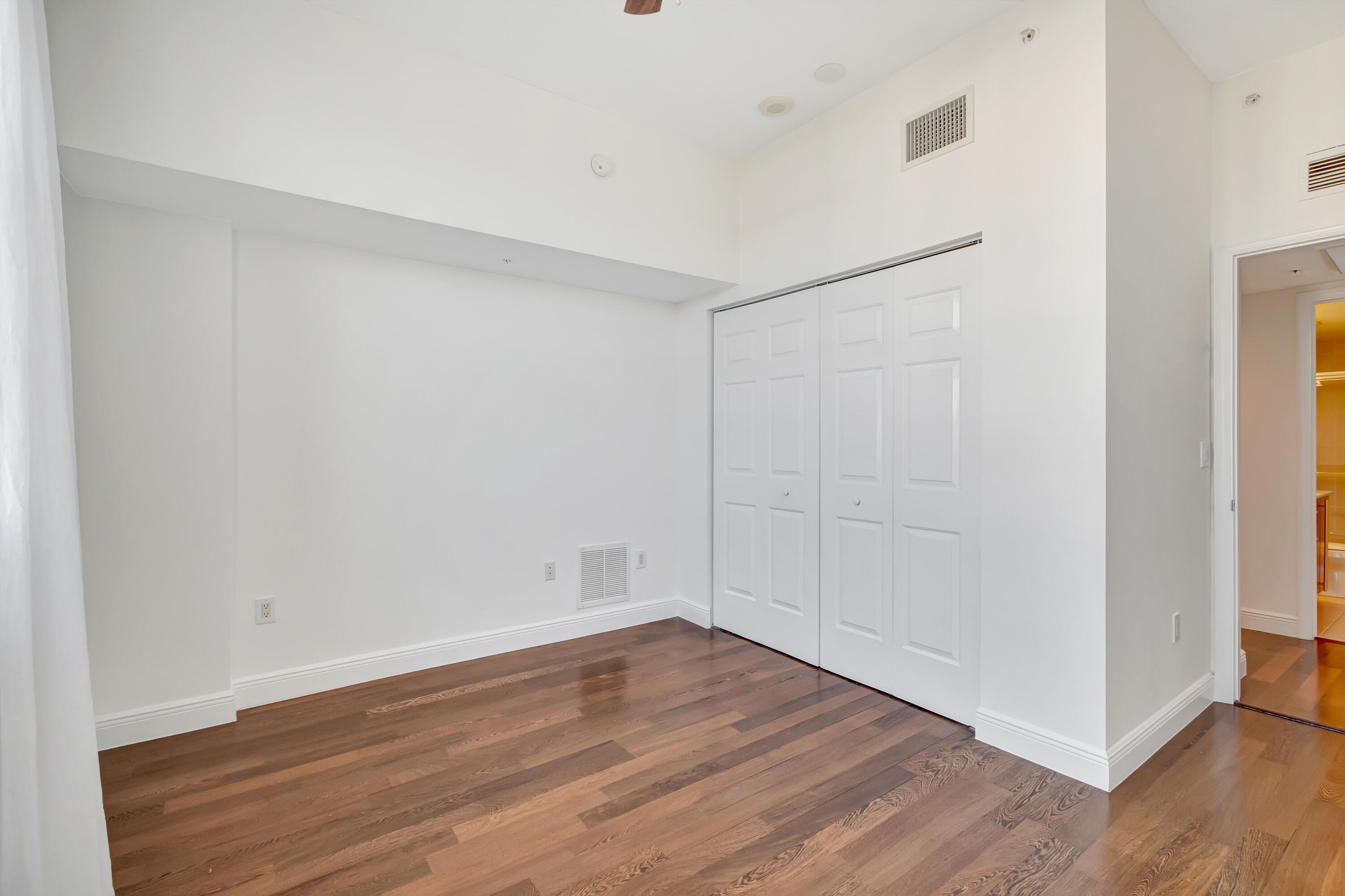 610 CLEMATIS CONDO - Residential