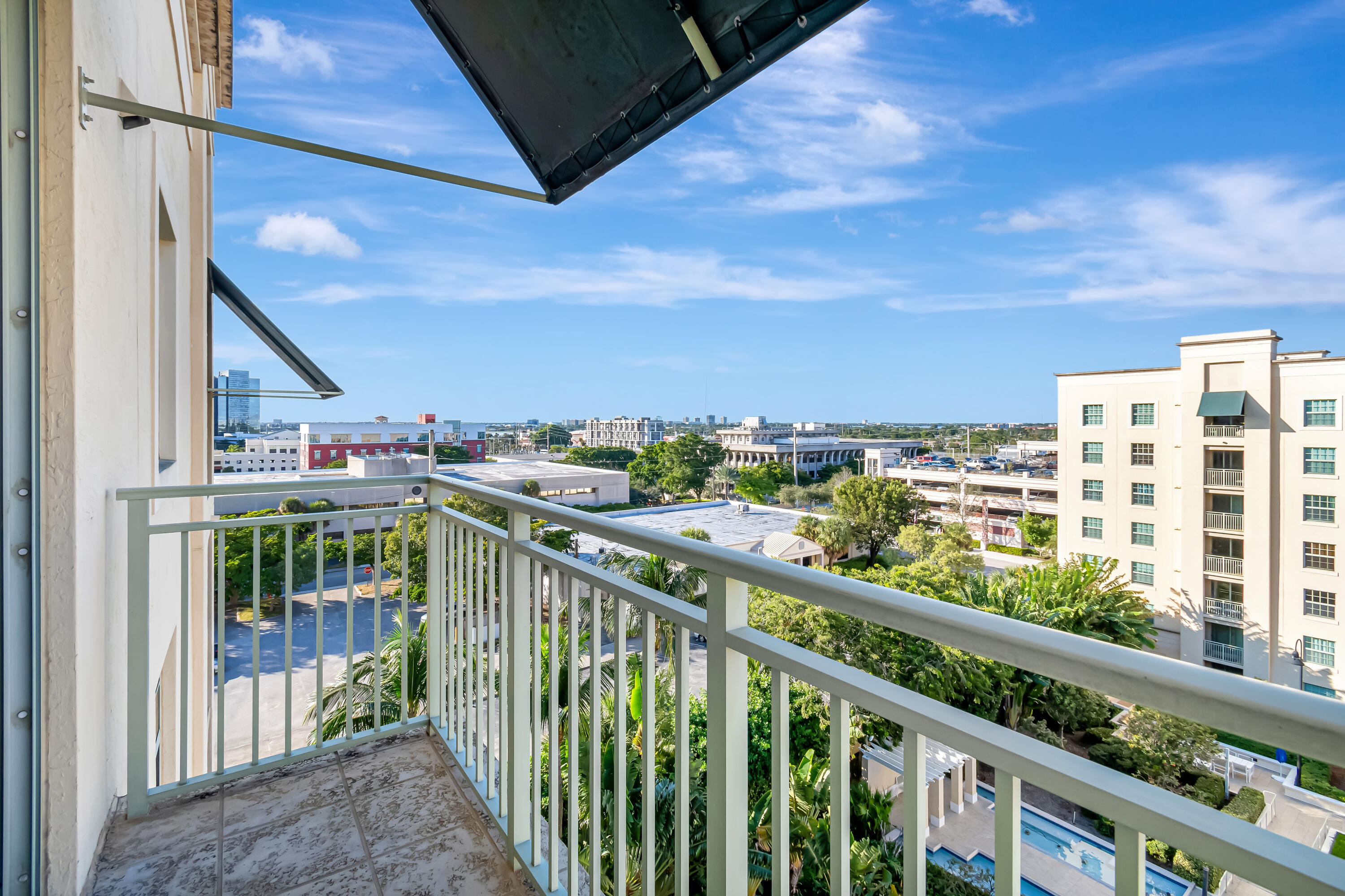 610 CLEMATIS CONDO - Residential