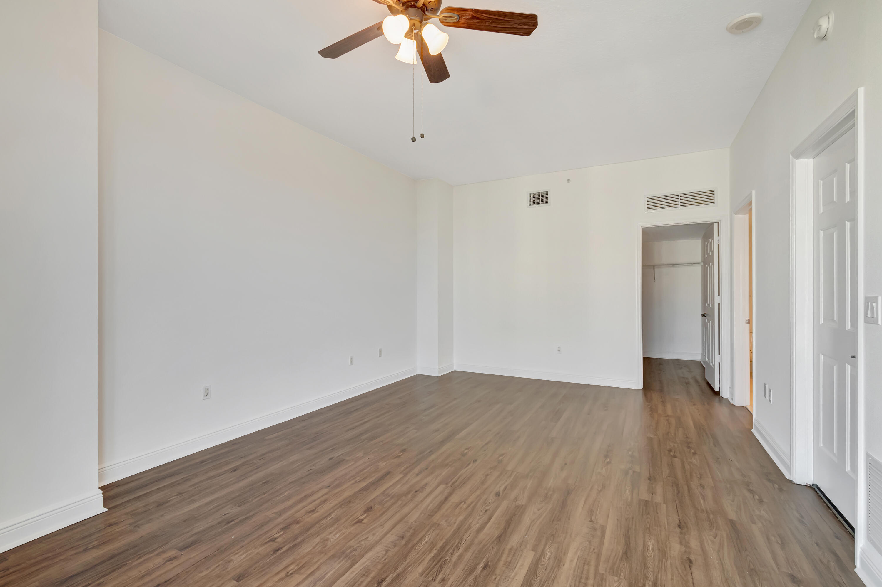610 CLEMATIS CONDO - Residential