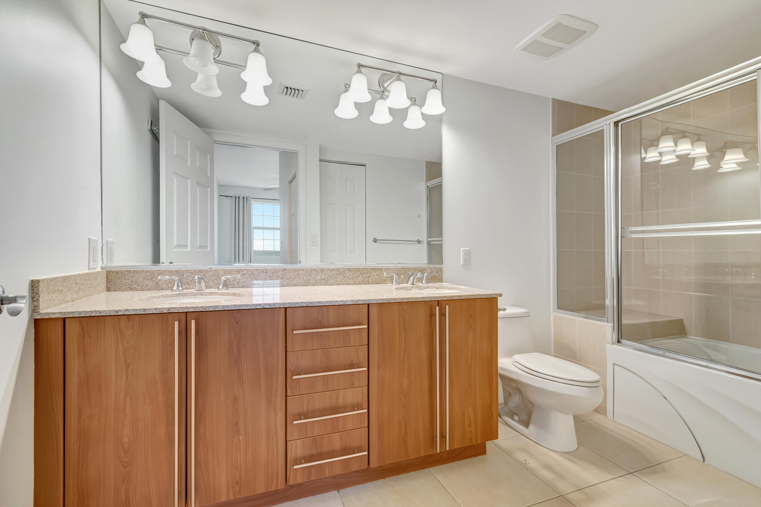 610 CLEMATIS CONDO - Residential