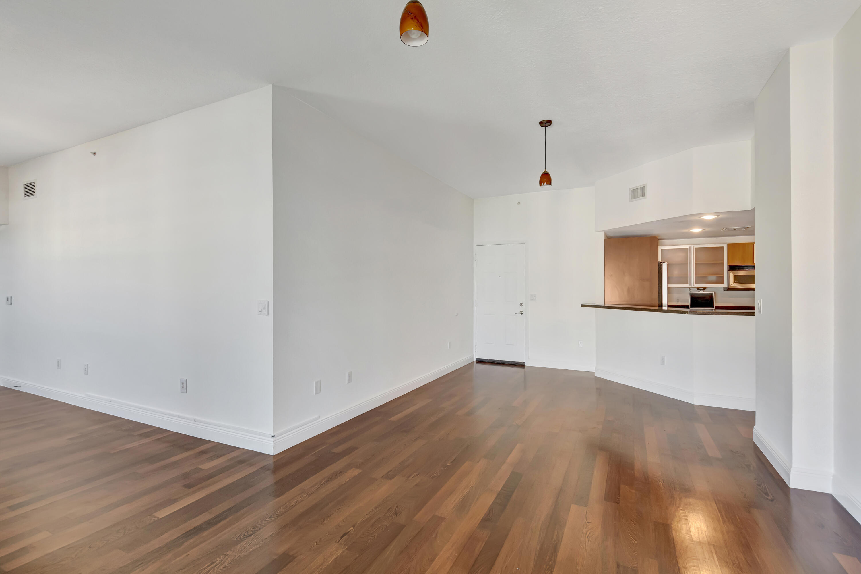 610 CLEMATIS CONDO - Residential