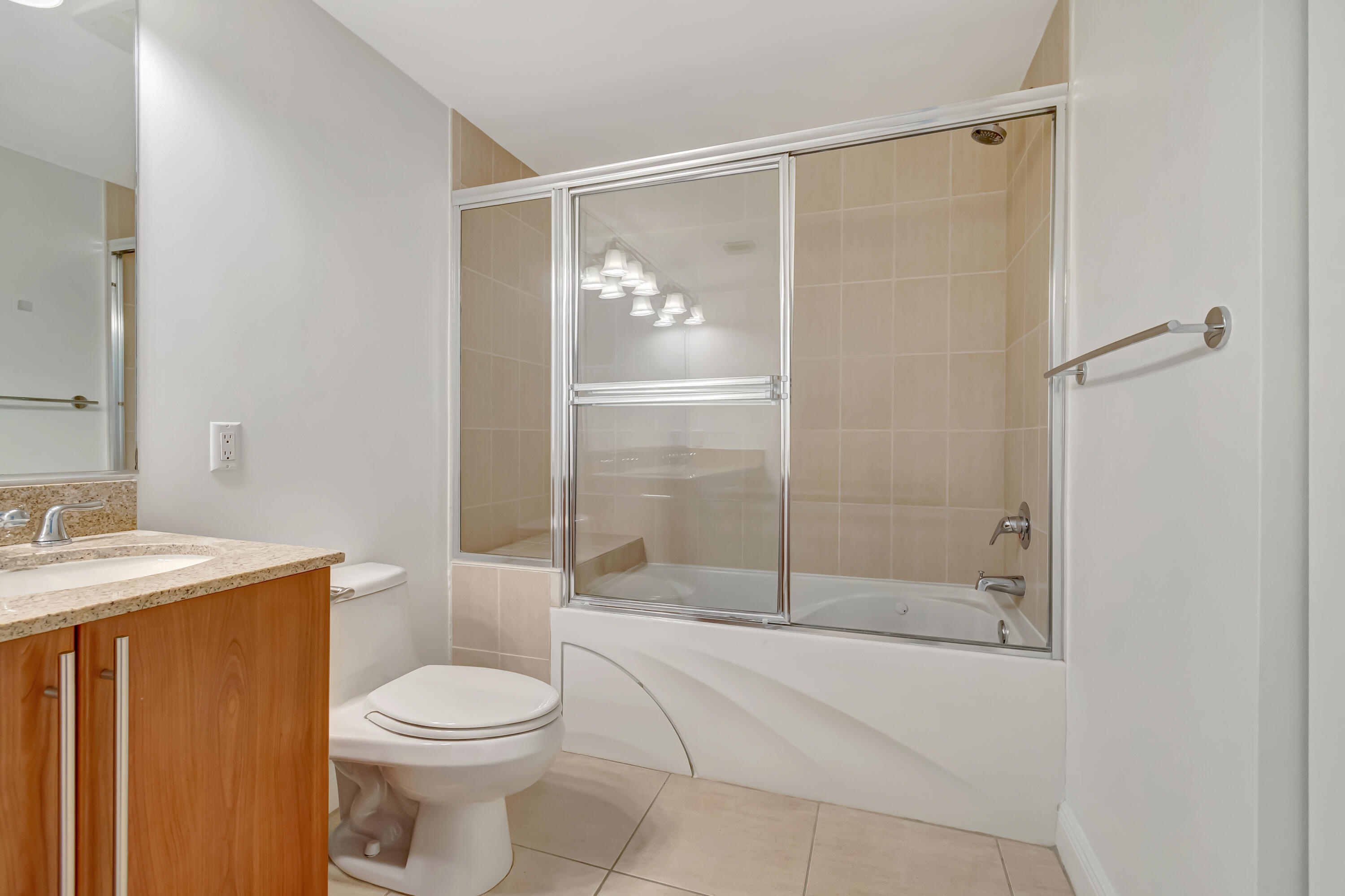 610 CLEMATIS CONDO - Residential