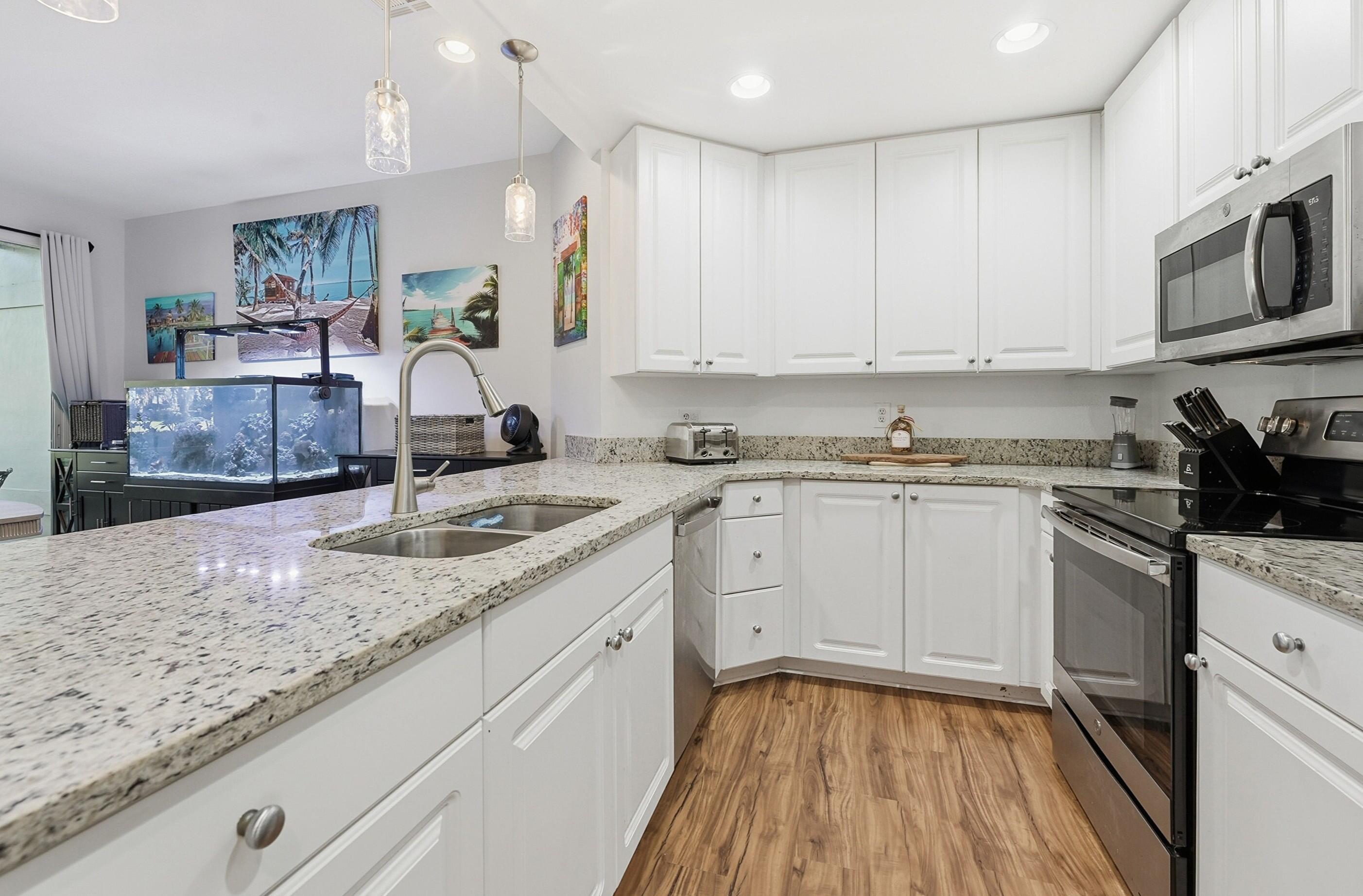 PINE CREEK TOWN HOMES PHASE II B - Residential
