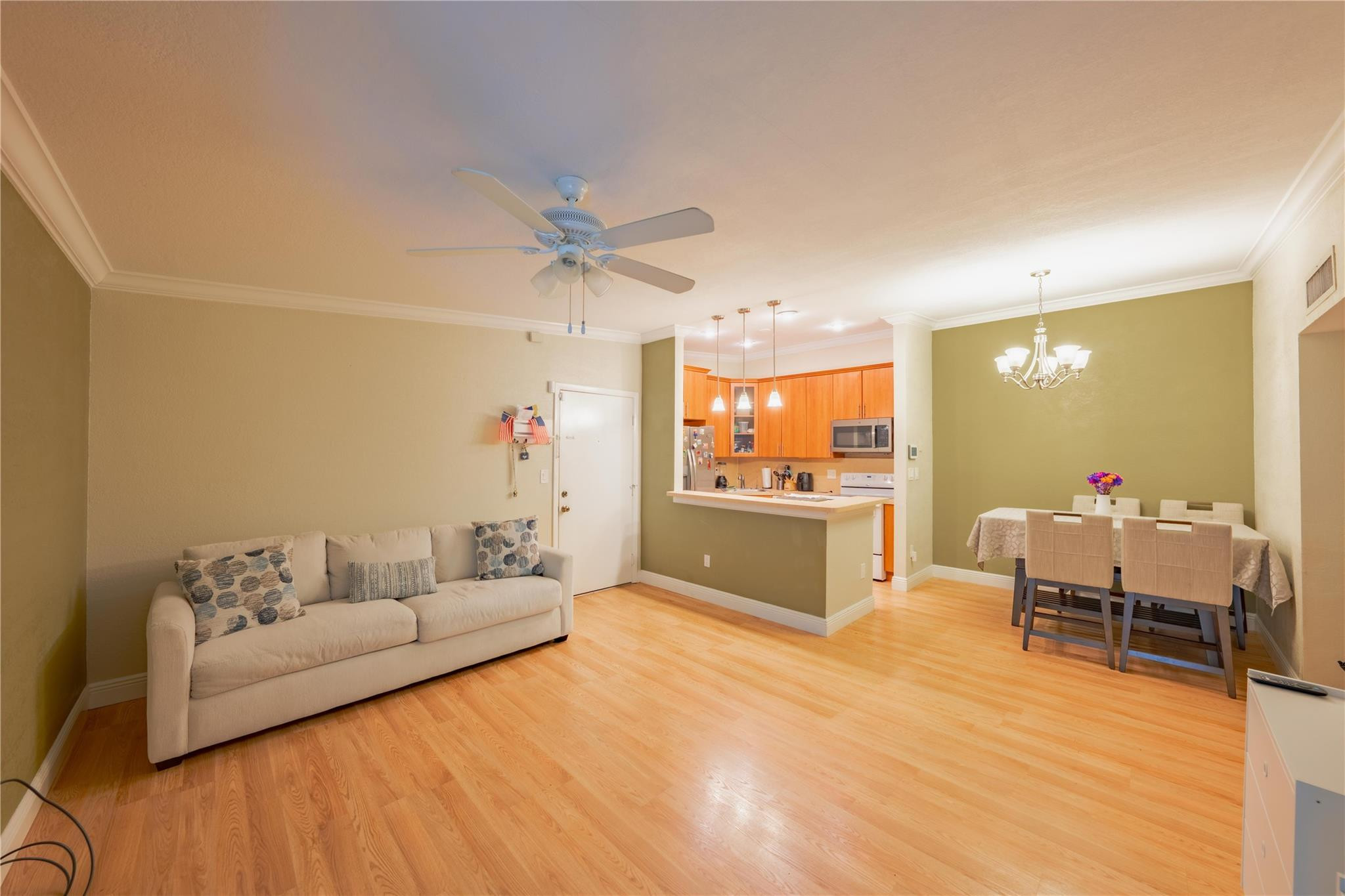 TAMARAC GARDENS CONDOMINIUM NO 7 - Residential