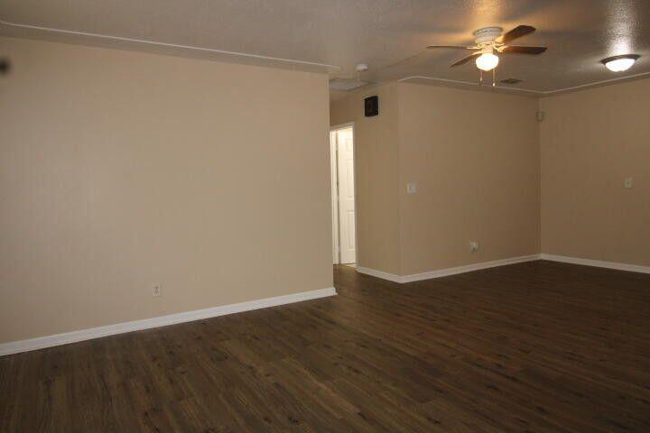 PARK MANOR 1 - Residential