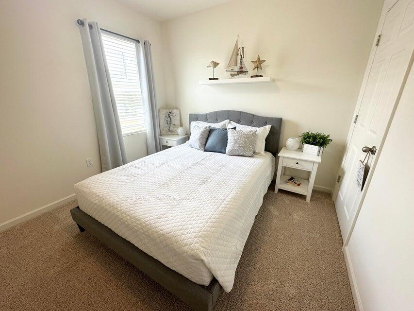 PORT ST LUCIE SECTION 40 - Residential Lease