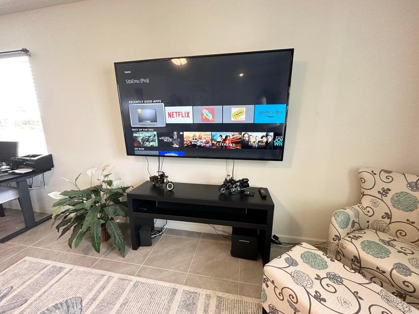 PORT ST LUCIE SECTION 40 - Residential Lease