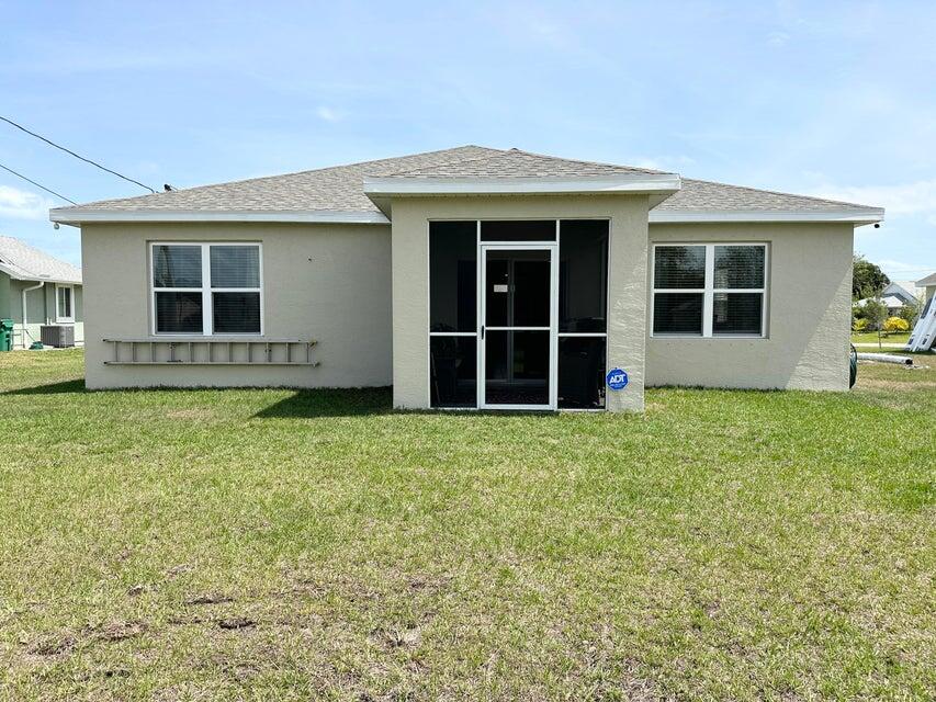 PORT ST LUCIE SECTION 40 - Residential Lease