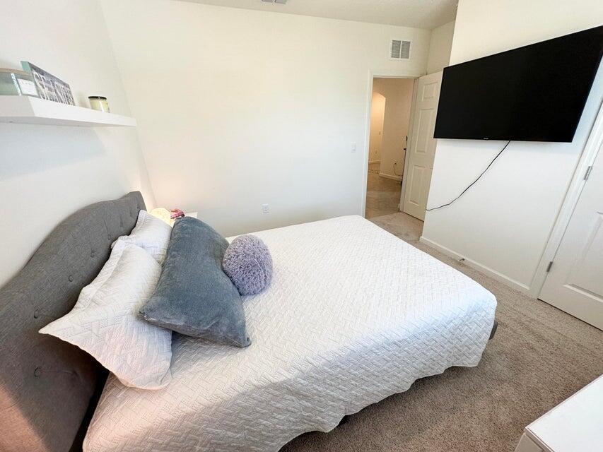 PORT ST LUCIE SECTION 40 - Residential Lease