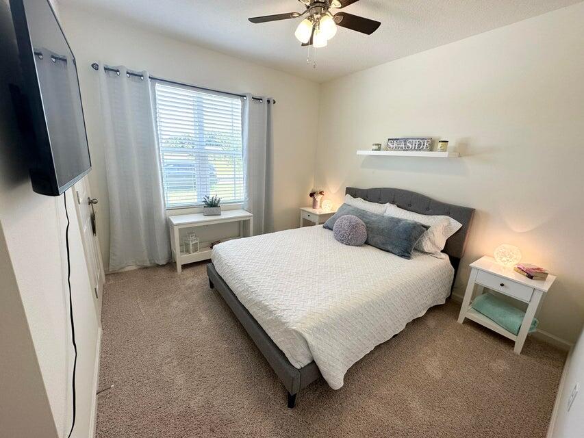 PORT ST LUCIE SECTION 40 - Residential Lease