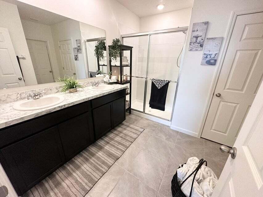 PORT ST LUCIE SECTION 40 - Residential Lease