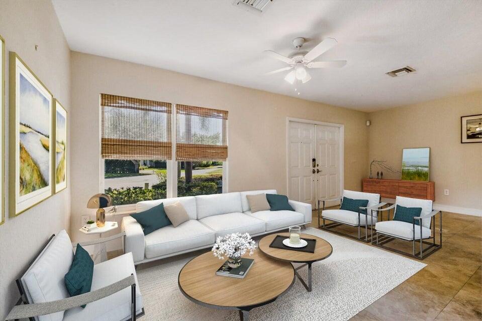 2220 W Pineridge Court