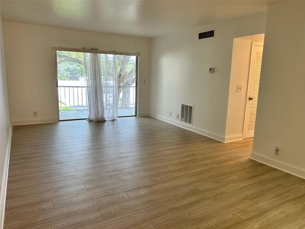 Photo of 624 NW 13th Street #026, Boca Raton, FL 33486 (MLS # F10497939)