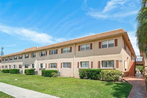 600 SW 2nd 2390 Avenue 2390 Boca Raton FL 33432