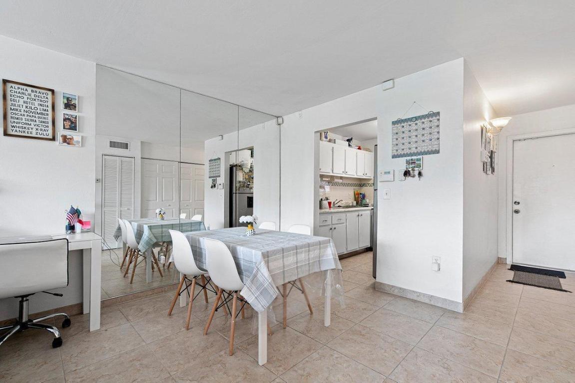 BOCA TOWNE CENTRE CONDO - Residential