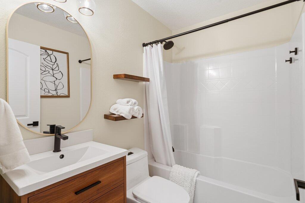 PORT ST LUCIE SECTION 46 1ST REPLAT - Residential