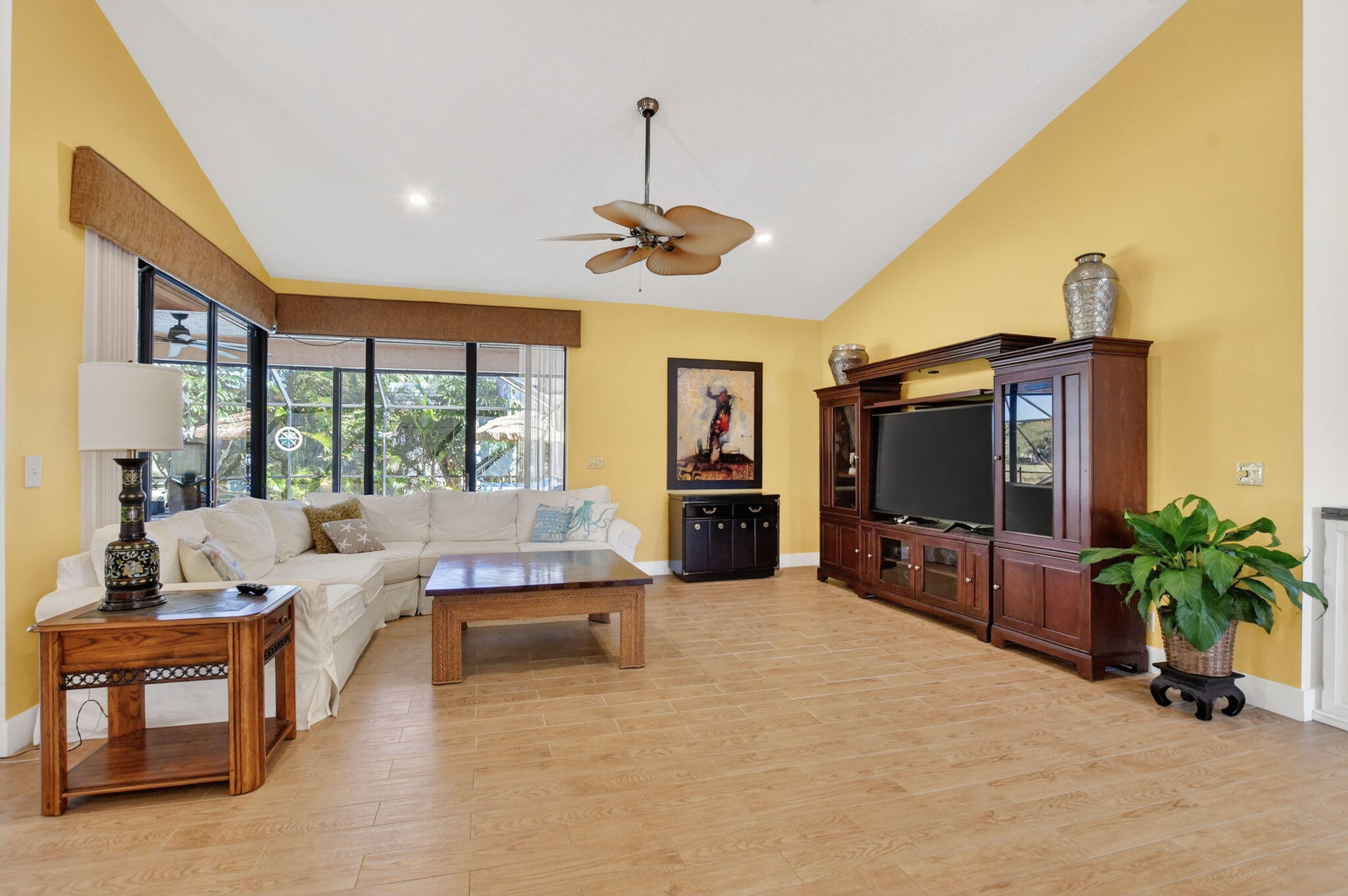 BOCA GREENS 9 - Residential