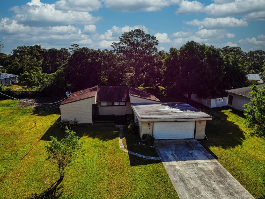 Photo of 5800 Myrtle Drive, Fort Pierce, FL 34982 (MLS # R10704497)