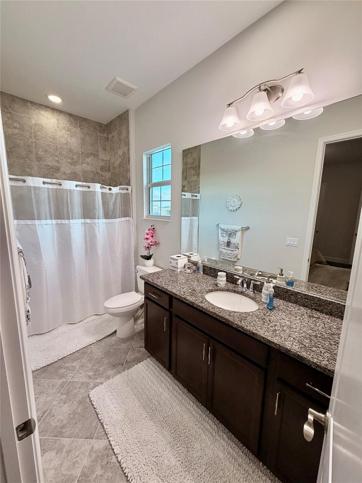 Orchards/Westlake Ph I - Residential Lease