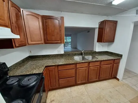 2820 Somerset Dr Unit 3140, Fort Lauderdale, FL MLS: F10492913
