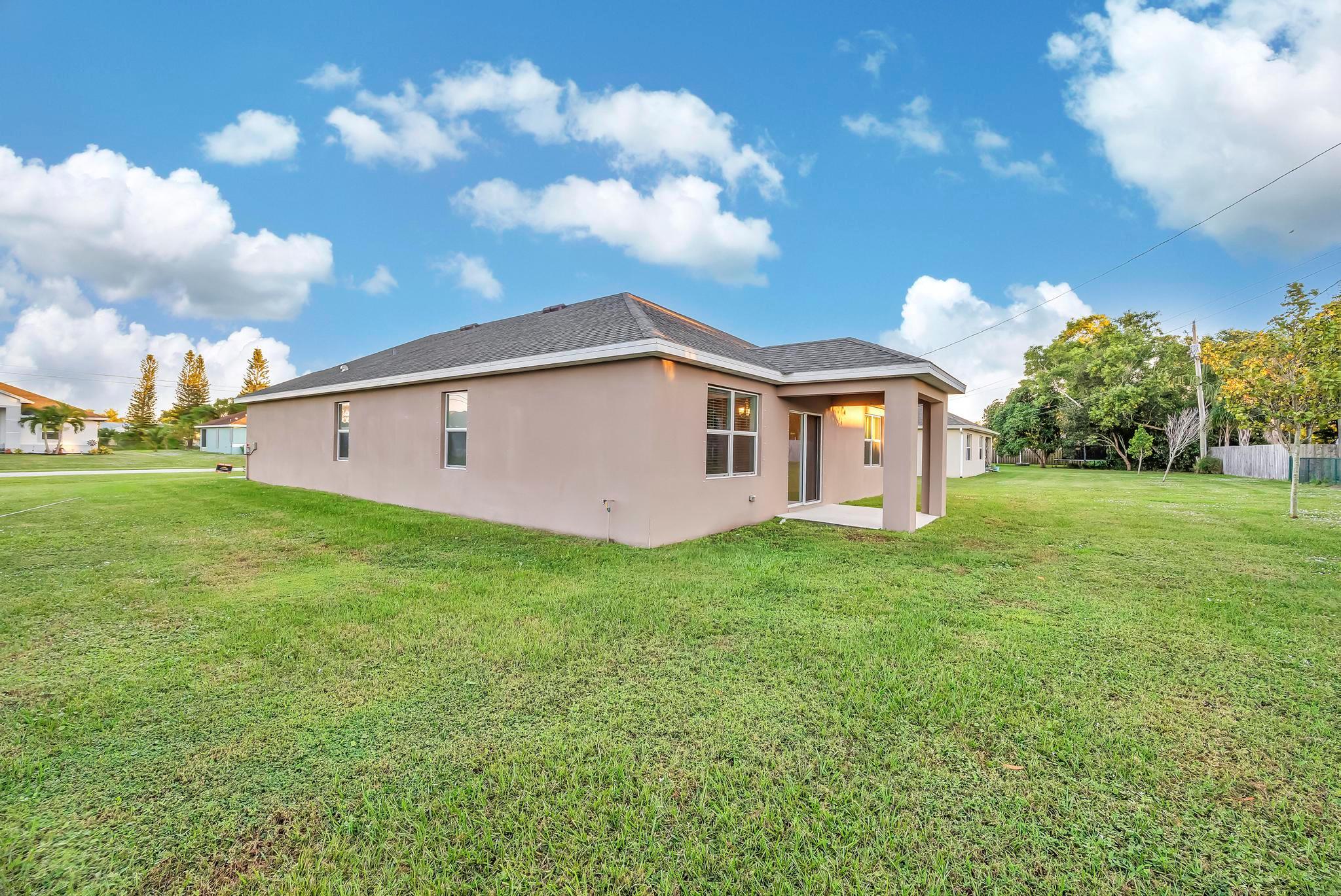 PORT ST LUCIE SECTION 40 - Residential