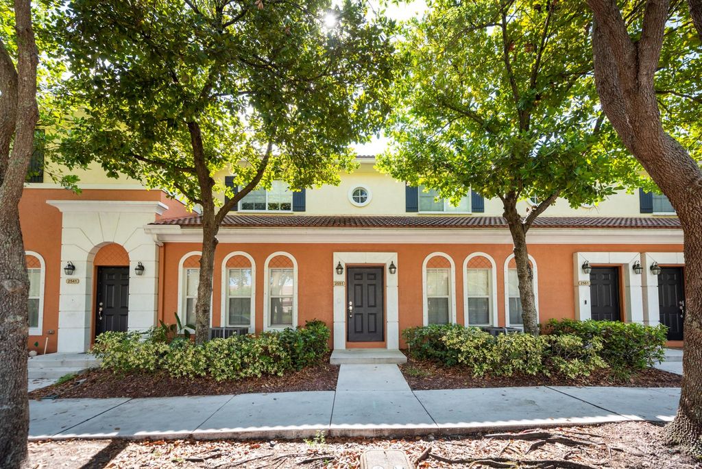 Photo of 2551 SW 99th Way #2551, Miramar, FL 33025 (MLS # F10442370)