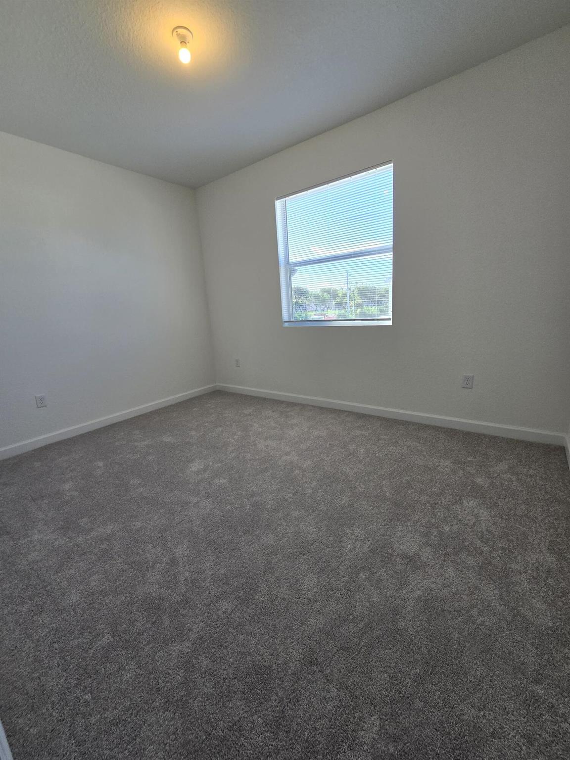 LOT 6 BLK 42 - Residential Lease