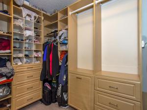 WINSTON TRAILS/ LAS COLIN - Residential