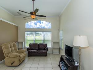 WINSTON TRAILS/ LAS COLIN - Residential