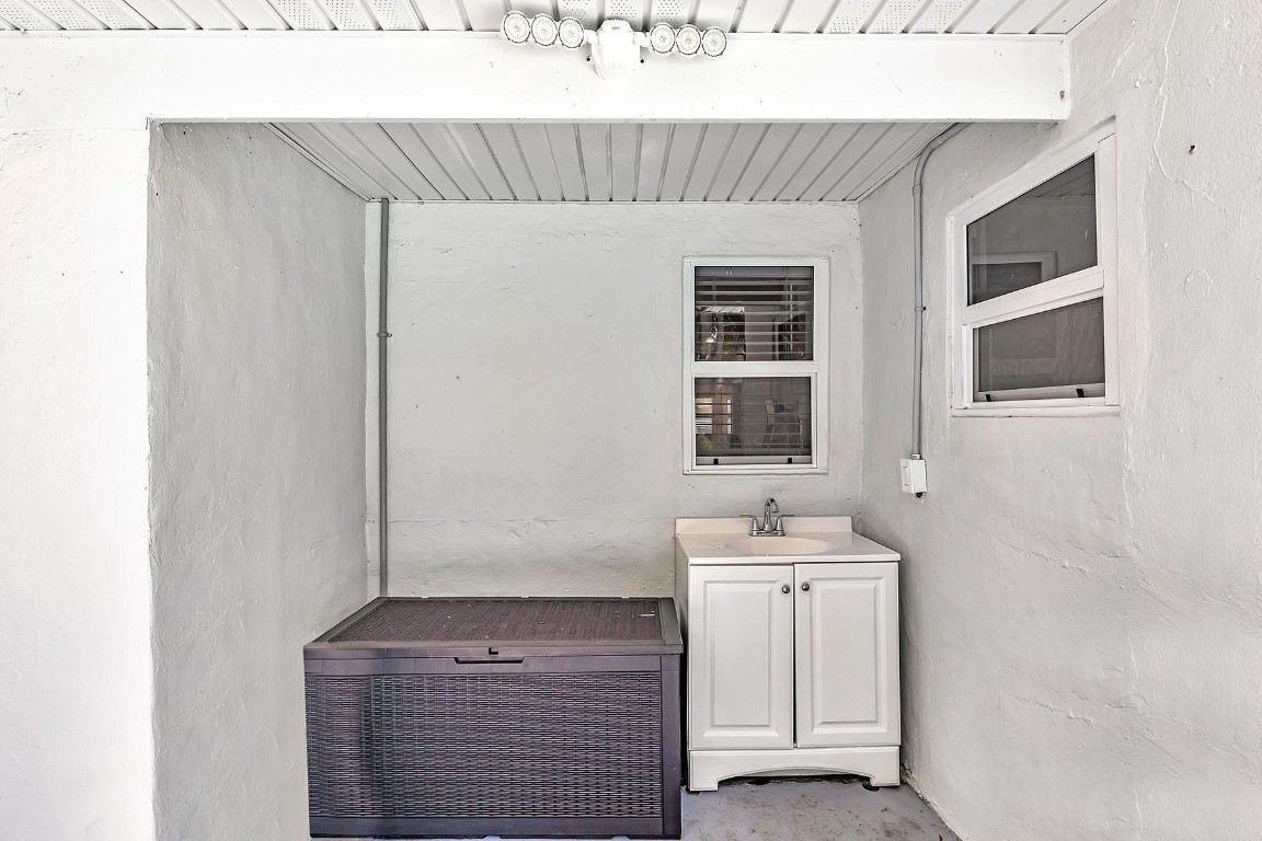 Oakland Park Second Add 2 - Residential