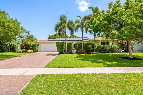 Photo of 6131 SW 8th Street, Plantation, FL 33317 (MLS # B26051729)