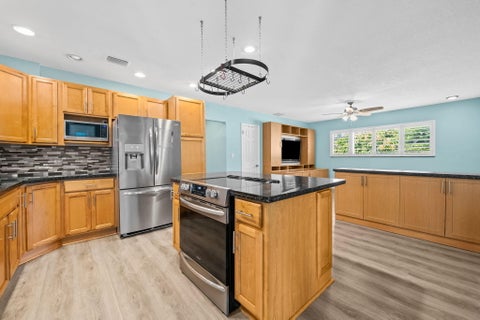 Tiny photo for 6131 SW 8th Street, Plantation, FL 33317 (MLS # B26051729)