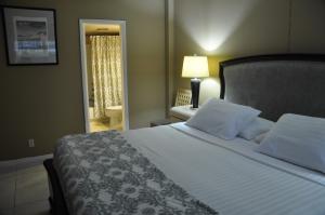 BOCA TEECA* - Residential Lease