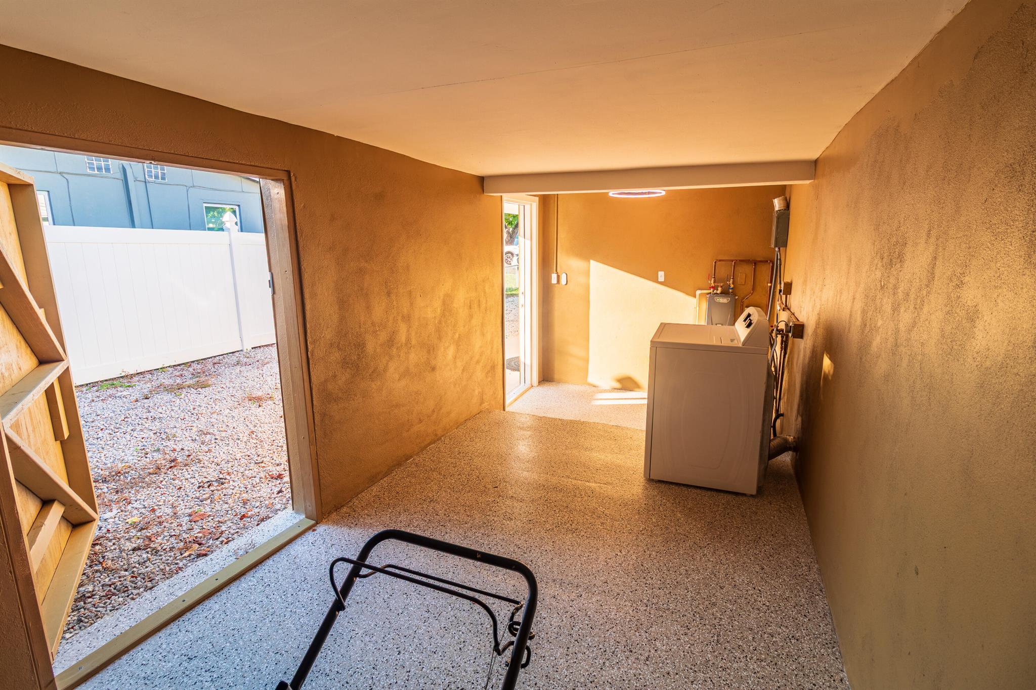 MORNINGSIDE PARK - Residential Lease