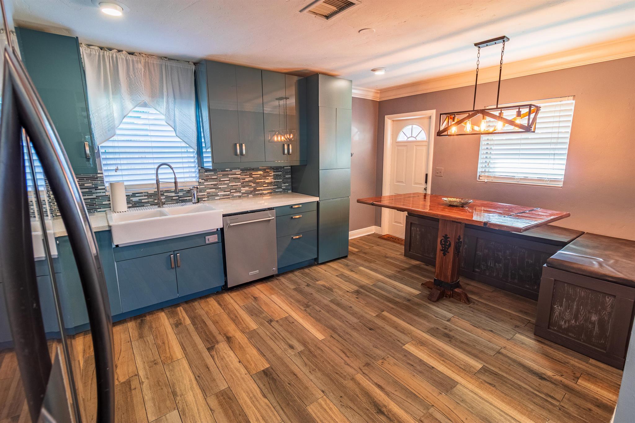 MORNINGSIDE PARK - Residential Lease