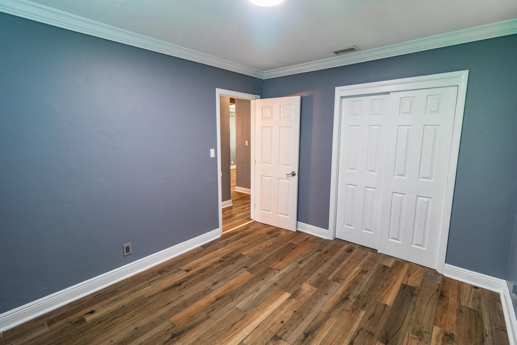 MORNINGSIDE PARK - Residential Lease