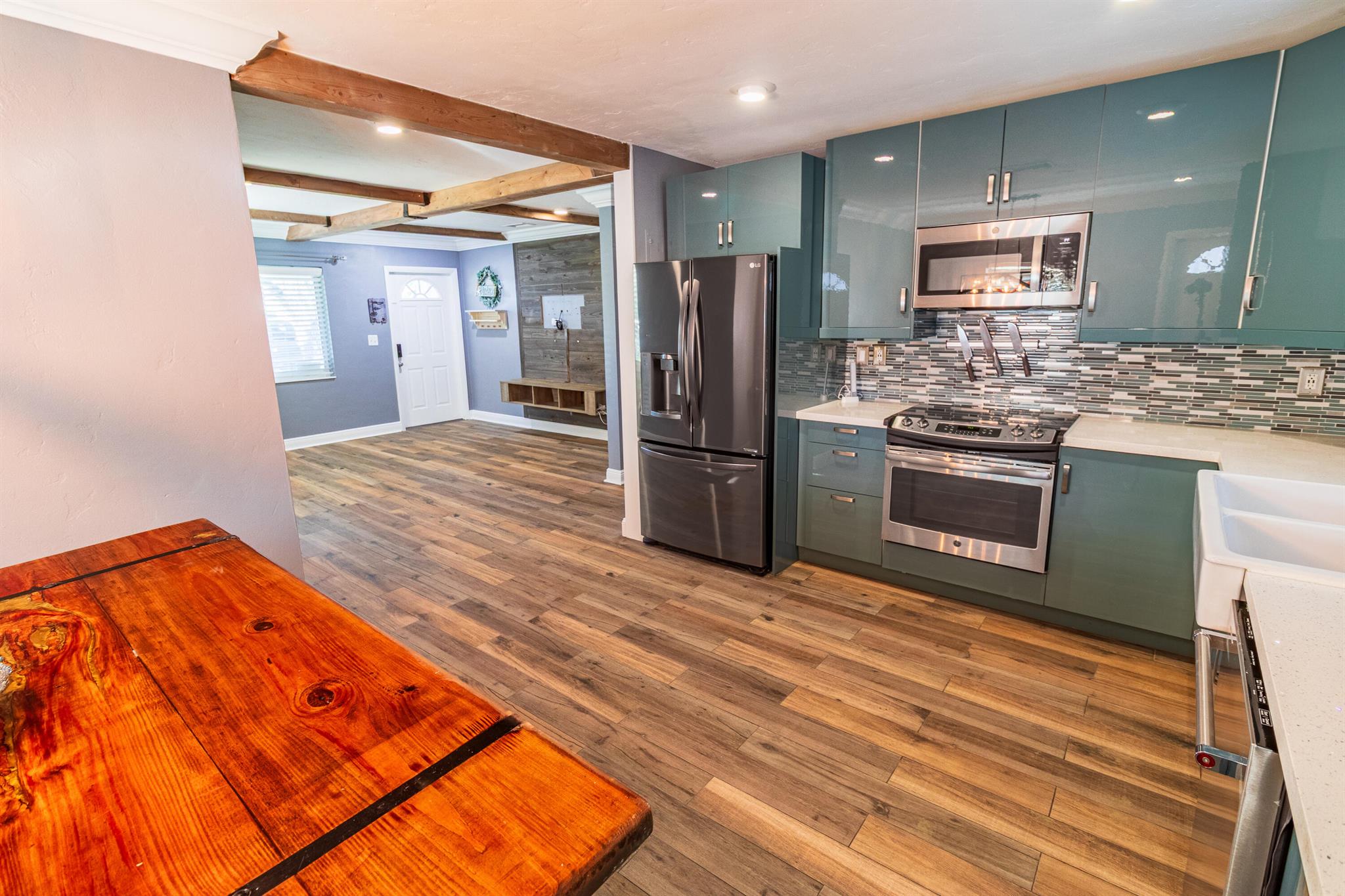 MORNINGSIDE PARK - Residential Lease