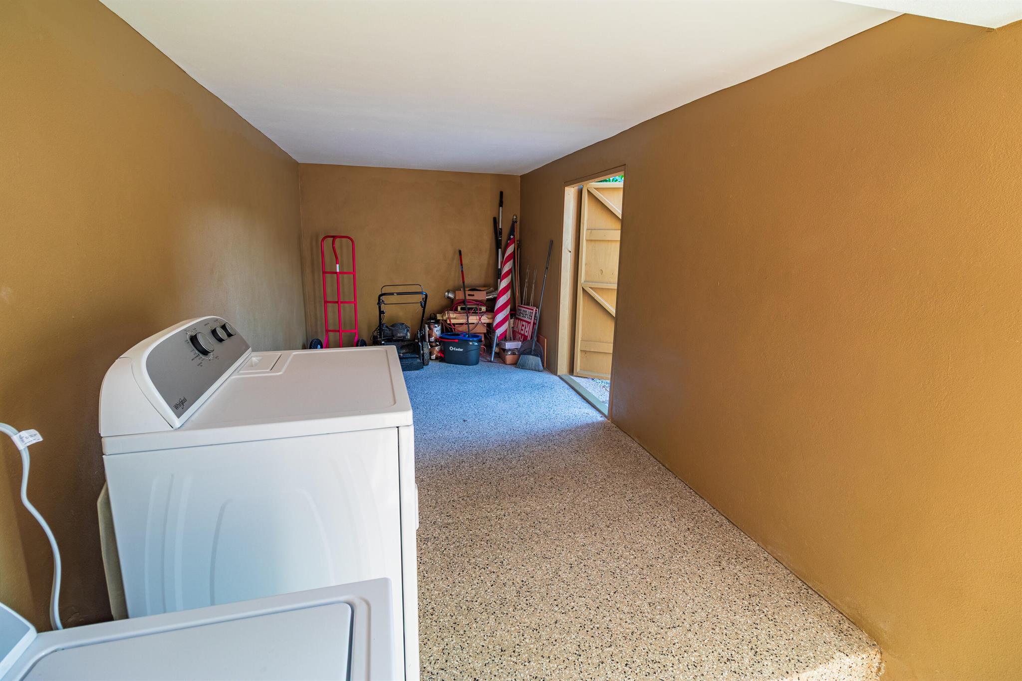 MORNINGSIDE PARK - Residential Lease