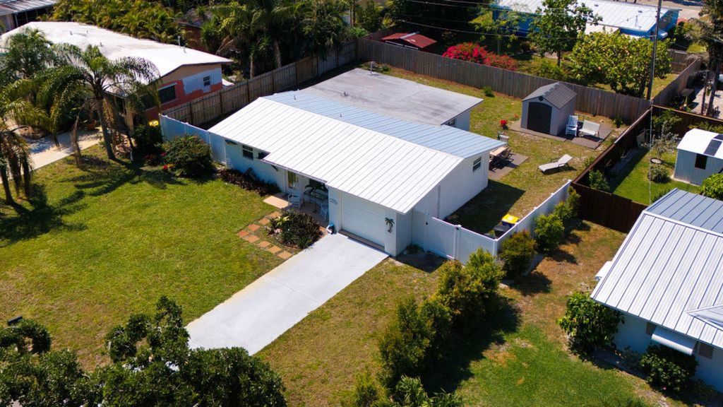 Photo of 4142 NE Robin Court, Jensen Beach, FL 34957 (MLS # R11073910)